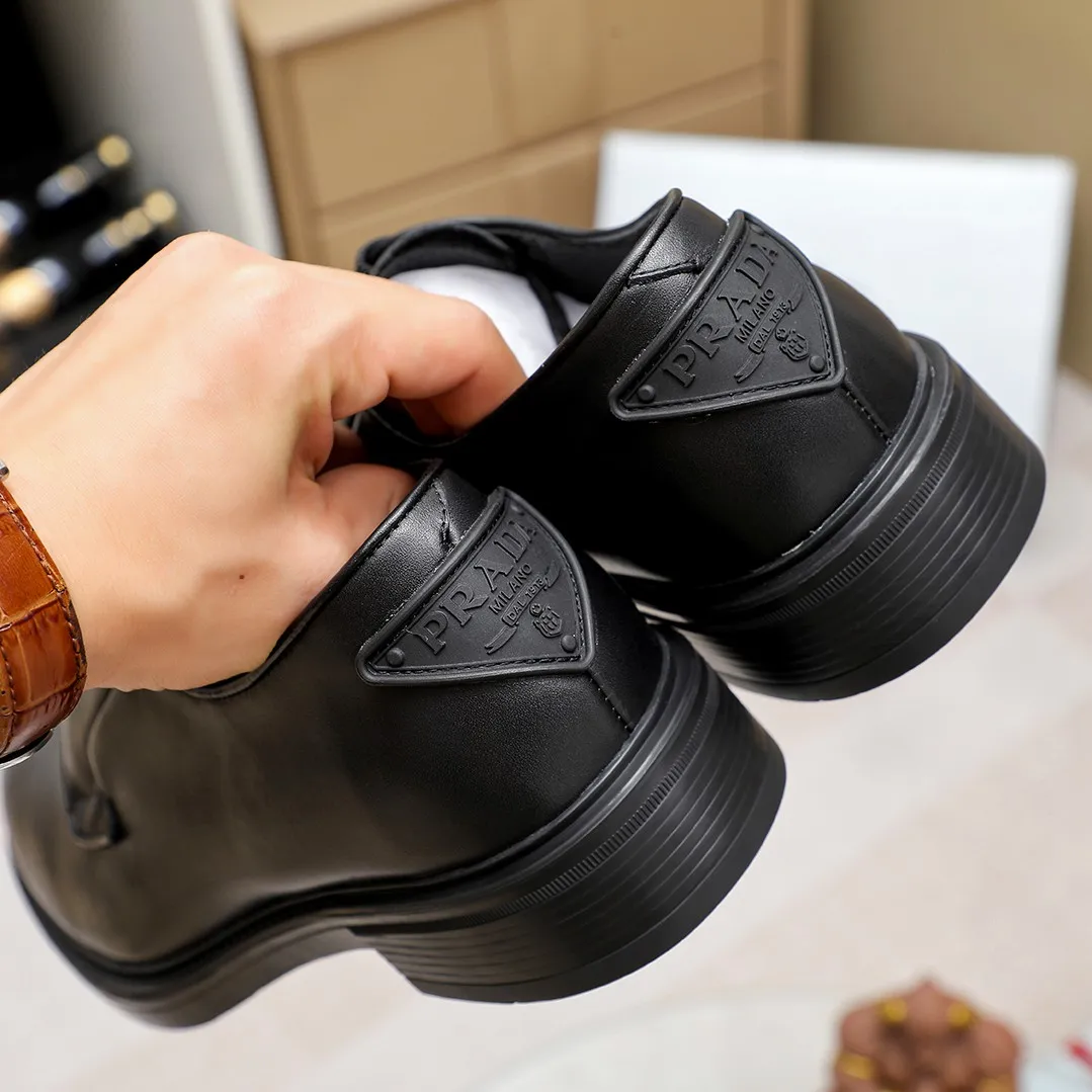 Men's shoes 💰620 💰💰🎩🎩【Prada】Counter 1:1⬆️original reproduction, absolute quality🆗original outsole, high-quality imported rubber, wear-resistant and non-slip, never degummed, upper material: imported first-layer cowhide➕anti-slip foam outsole, official website material, inner material: water-dyed leather lining, 3 colors available! Code number 38-44 (45. Can be customized)